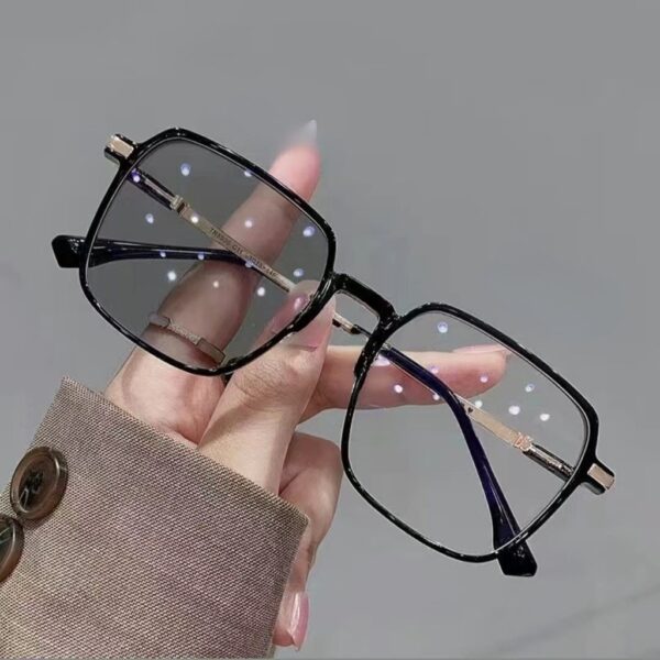 Photochromic Anti Radiation Glasses Metal Eyeglass For Woman Men